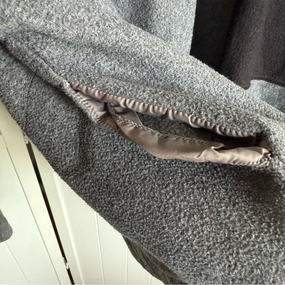 Bugle Boy Vintage Men’s Gray and Black Fleece Pullover Quarter Zip - Picture 6 of 6